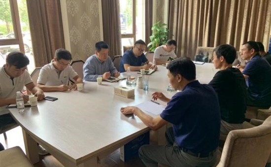 旅投創新公司副總經理張崗一行考察錦弘房地產公司地產項目工作進度